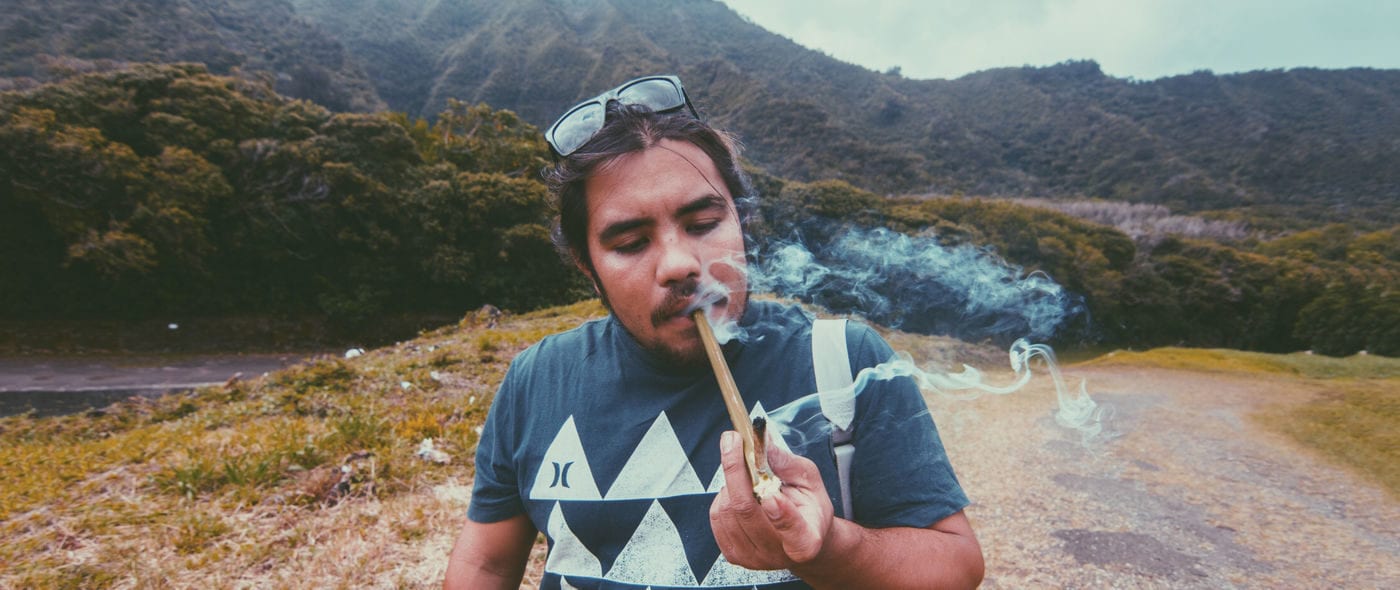 smoking hemp flower in hawaii